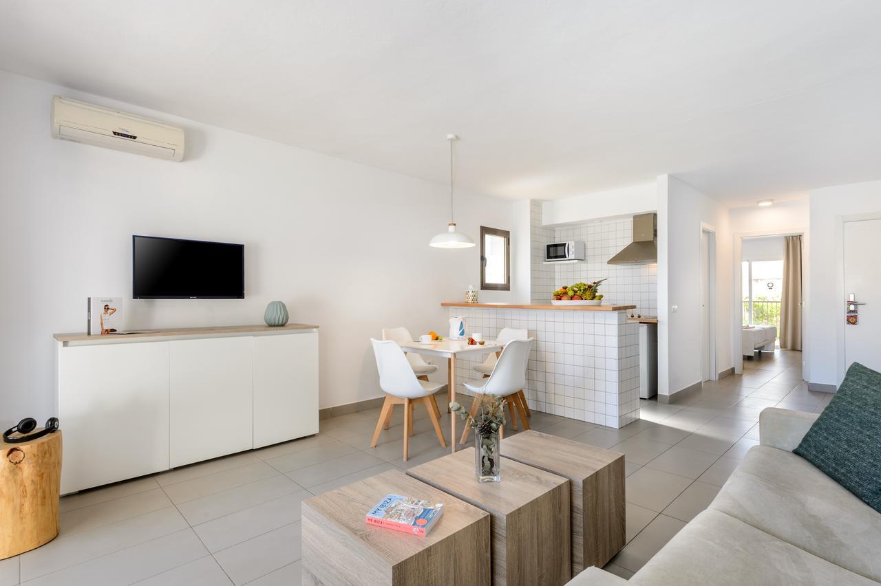 Apartamentos Vibra Riviera San Antonio  Exteriör bild